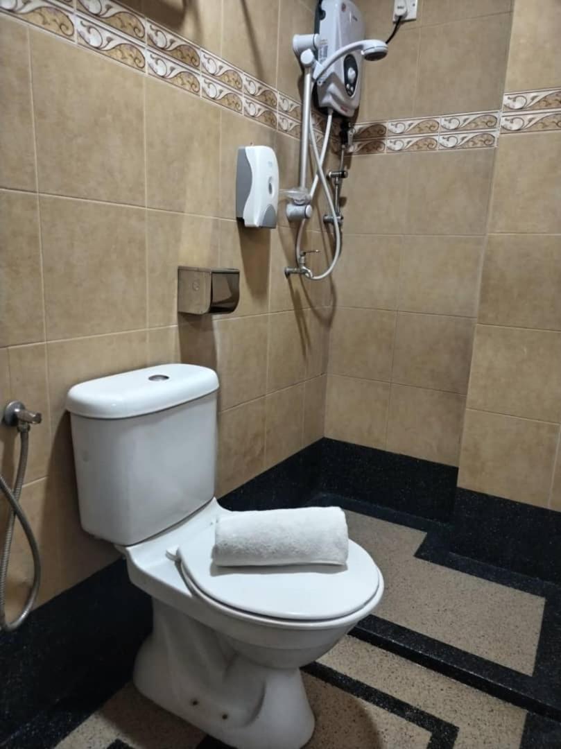 Maple Boutique Hotel Кота Бару Екстериор снимка