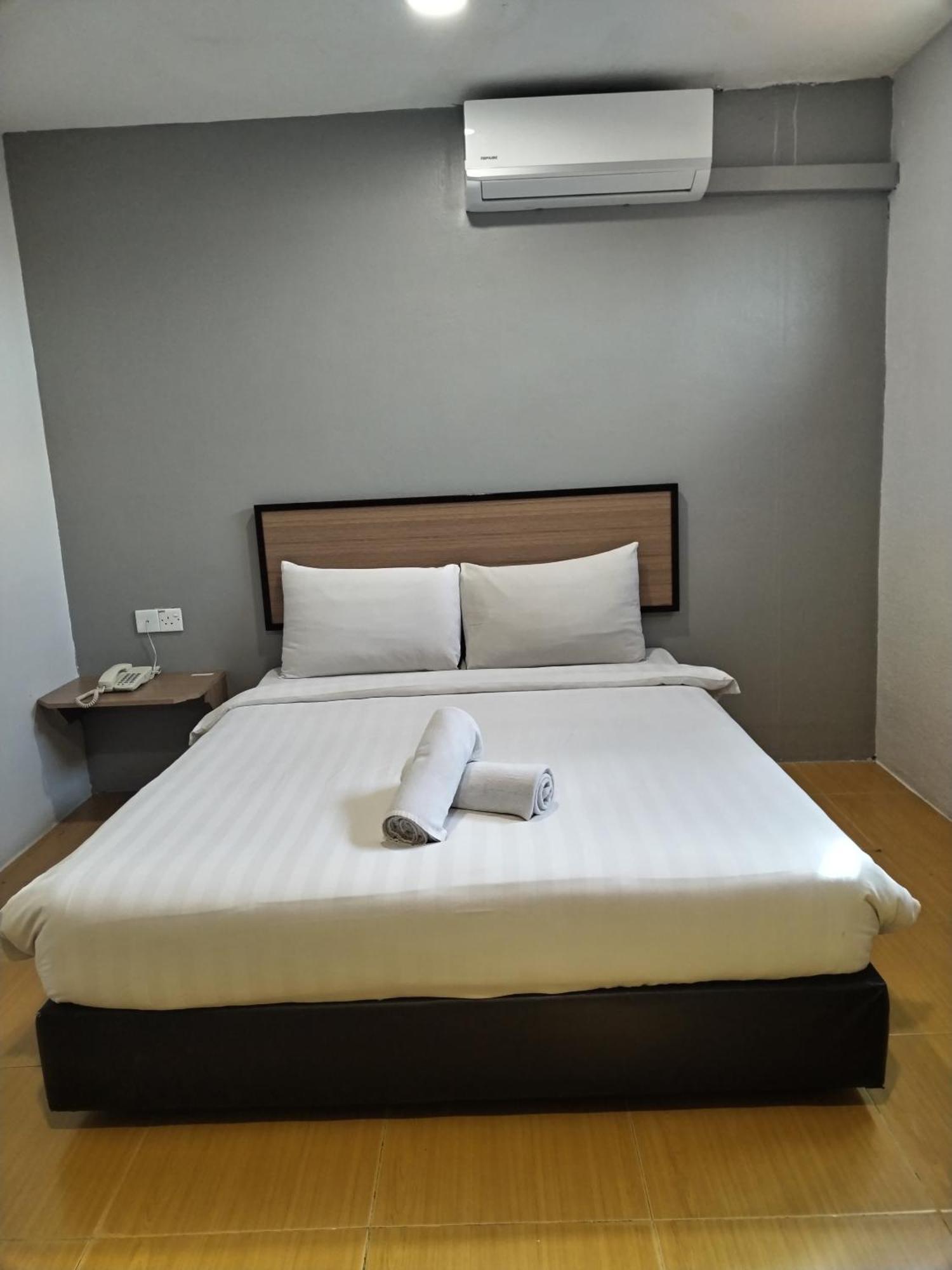 Maple Boutique Hotel Кота Бару Екстериор снимка